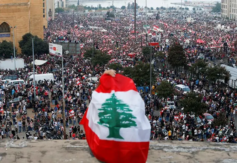 Lebanon menjadi negara yang bangkrut (lansinginstitute.org) negara bangkrut
