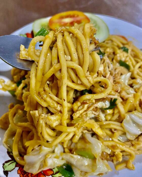 Resep Mie Tek-Tek ala Abang Kaki Lima: Enak dan Bikin Nagih, Yuk Coba! -  Indozone Food