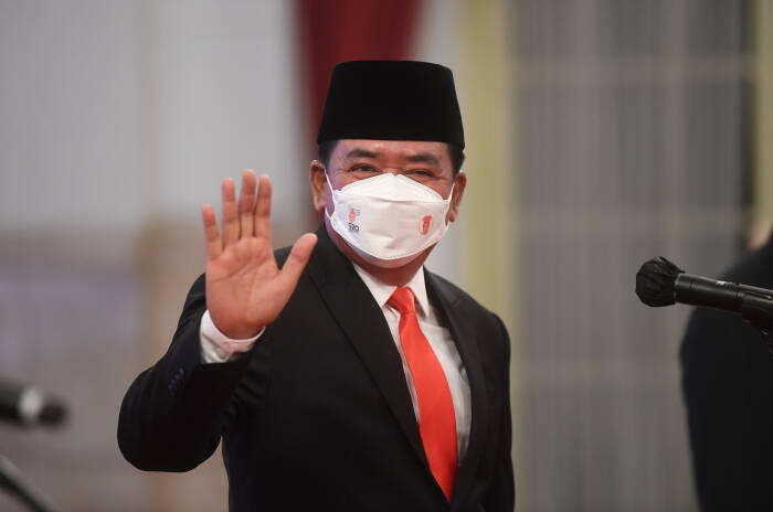 Mantan Panglima TNI Hadi Tjahjanto saat dilantik menjadi menteri ATR/BPN. (ANTARA FOTO/Akbar Nugroho Gumay)