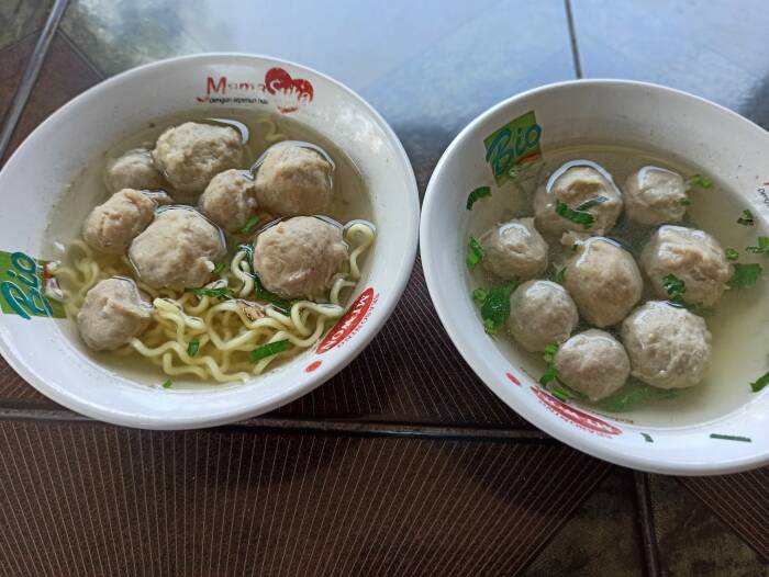 Bakso murah seporsi cuma Rp5 ribu. (Pramita Kusumaningrum/Z Creators) bakso