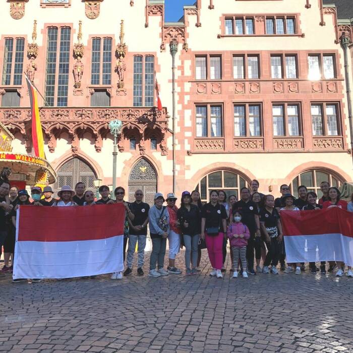 Peserta kumpul di kawasan Roemer (IG @indonesiainfrankfurt) lomba 17an di jerman
