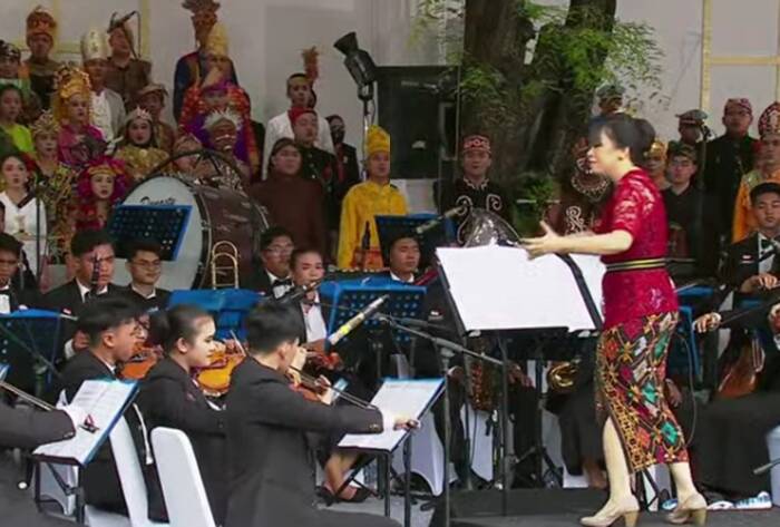 Nathania Karina, konduktor GBN 2022 (YouTube/Sekretariat Presiden)