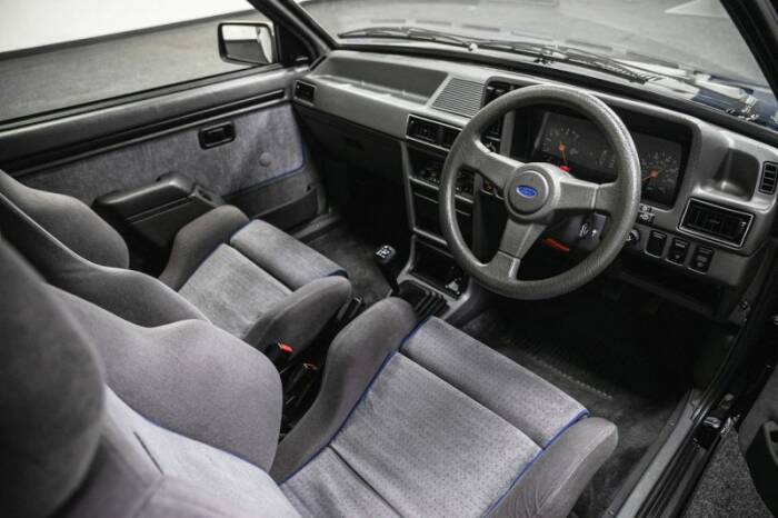 Interior 1985 Ford Escort RS Turbo S1