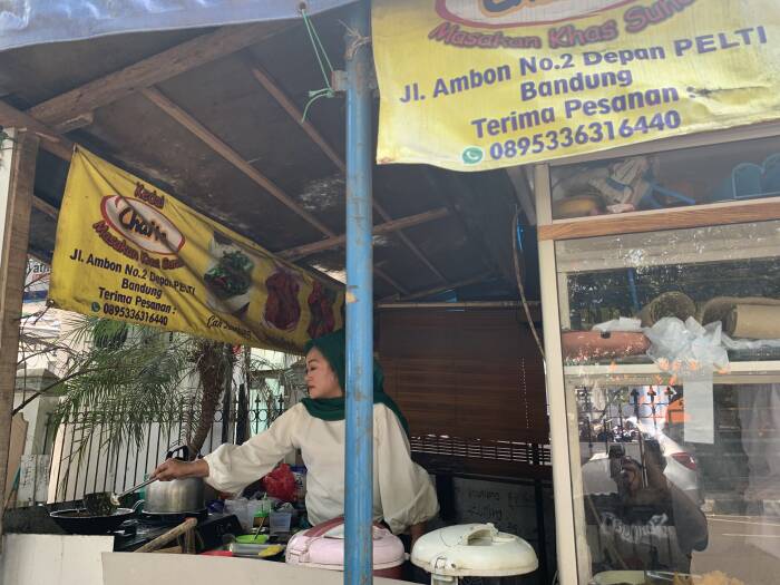 warung ikan asin peda