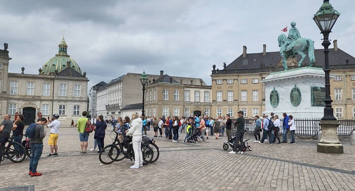 istana amalienborg denmark