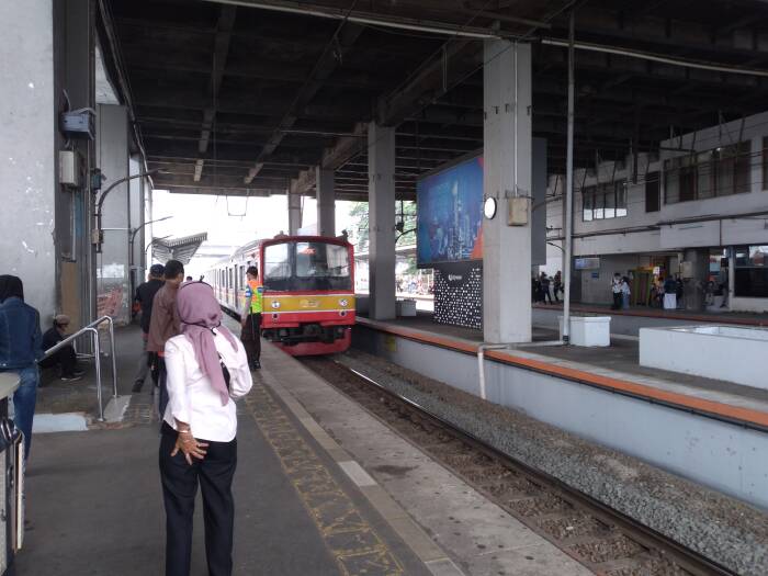 stasiun cikini