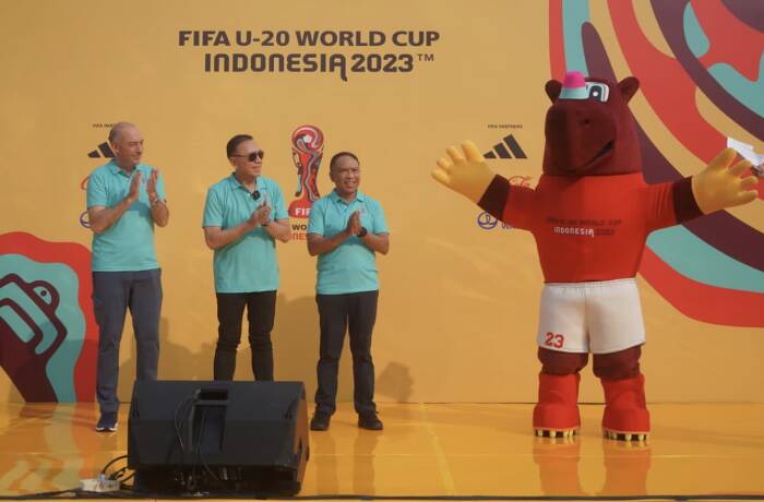 Menpora Zainudin Amali dan Ketum PSSI, Mochammad Iriawan dalam acara peluncuran maskot Piala Dunia U-20 2023 bernama Bacuya, Minggu (18/9/2022). (pssi.org) Bacuya maskot Piala Dunia U-20 2023