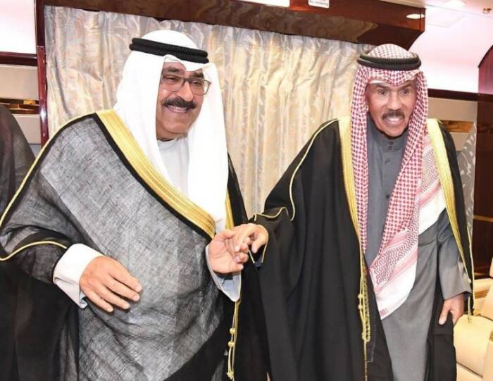 Shaikh Nawaf Ahmad Jaber Al-Sabah bersama putra mahkota Shaikh Mishaal Ahmad Jaber Al-Sabah have plenty to smile about. (@kuwaitrulingfamily/Instagram)