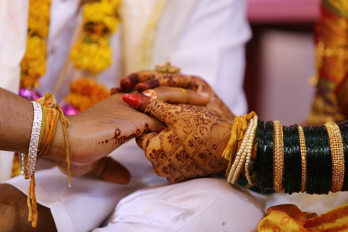 Ilustrasi pernikahan. (Pexel/Vinay Katwe)