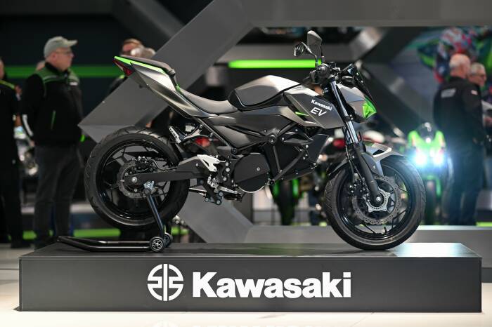 Motor Listrik Kawasaki