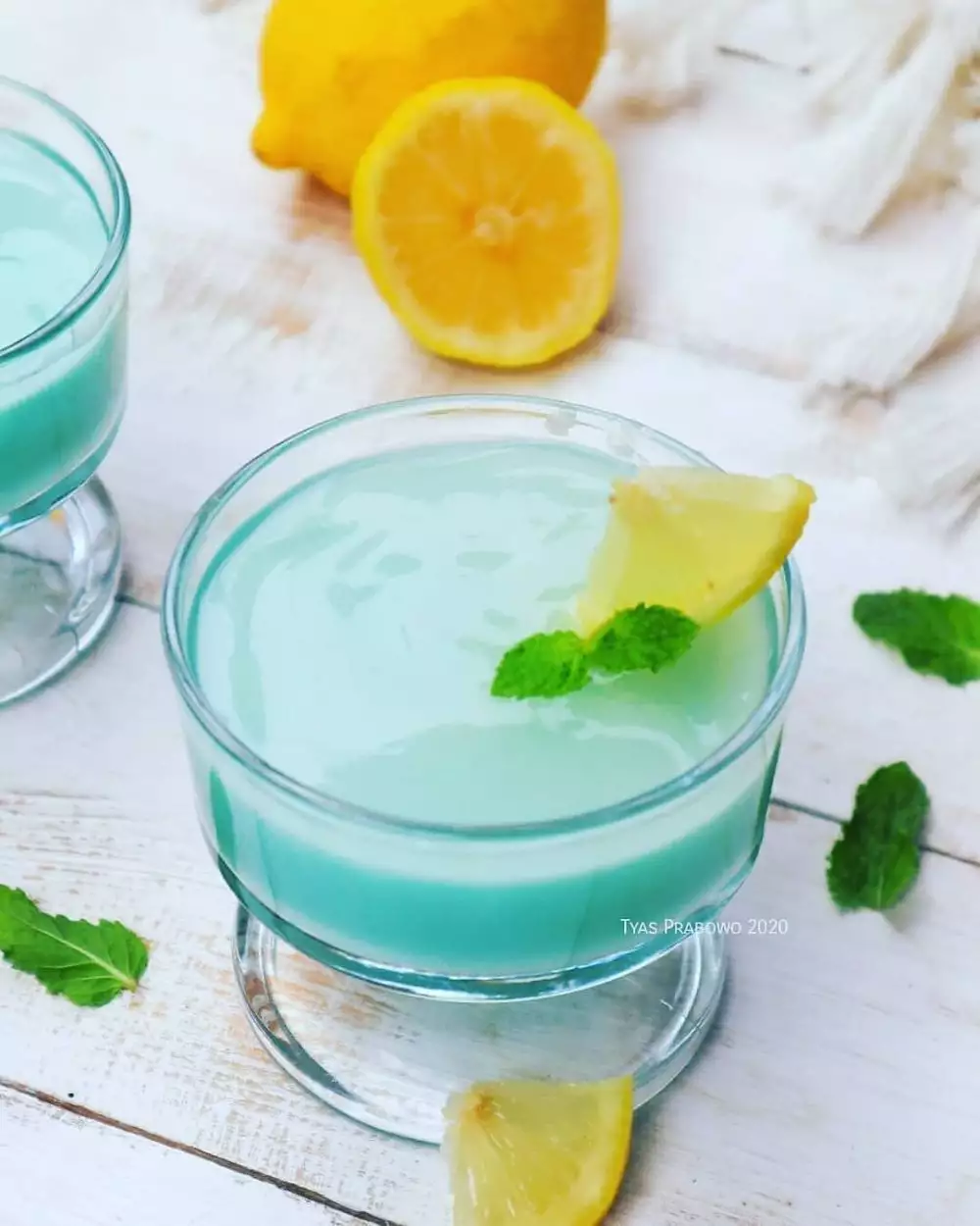 Puding Keju Saus Lemon