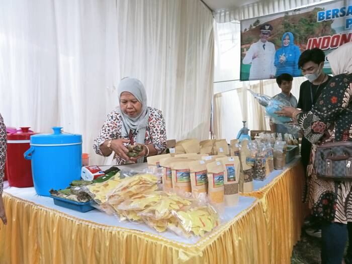 pembuat gatot dan nasi jagung instan