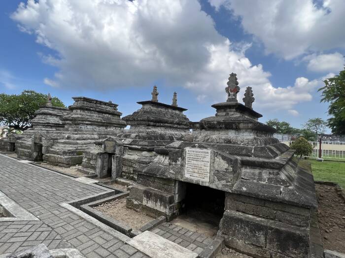 makam sultan hasanuddin