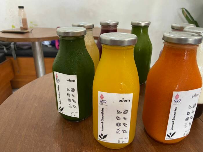 adem juice dan smoothies