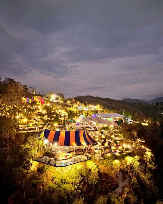 Wisata Obelix Hills