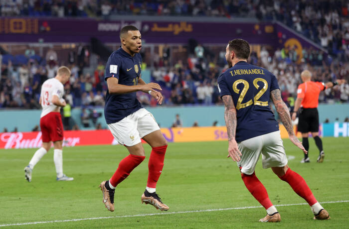Kylian Mbappe berhasil cetak gol ke gawang Denmark. (REUTERS/Carl Recine) kylian mbappe