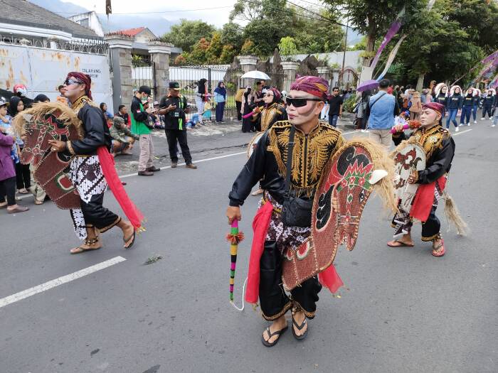 tari jaran kepang