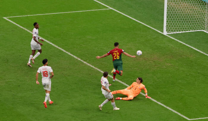 Gol ketiga Goncalo Ramos. (REUTERS/Paul Childs) Gol ketiga Goncalo Ramos