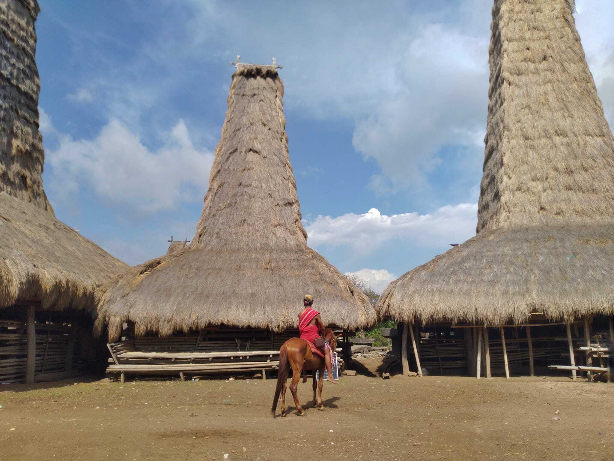 kampung adat rateggaro