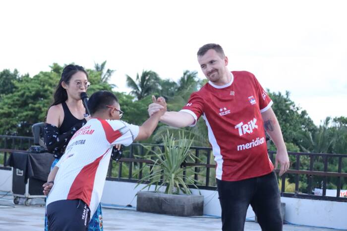 Serbia Berikan Selamat kepada Indonesia usai eFootball 2023. (Dok. PBESI)