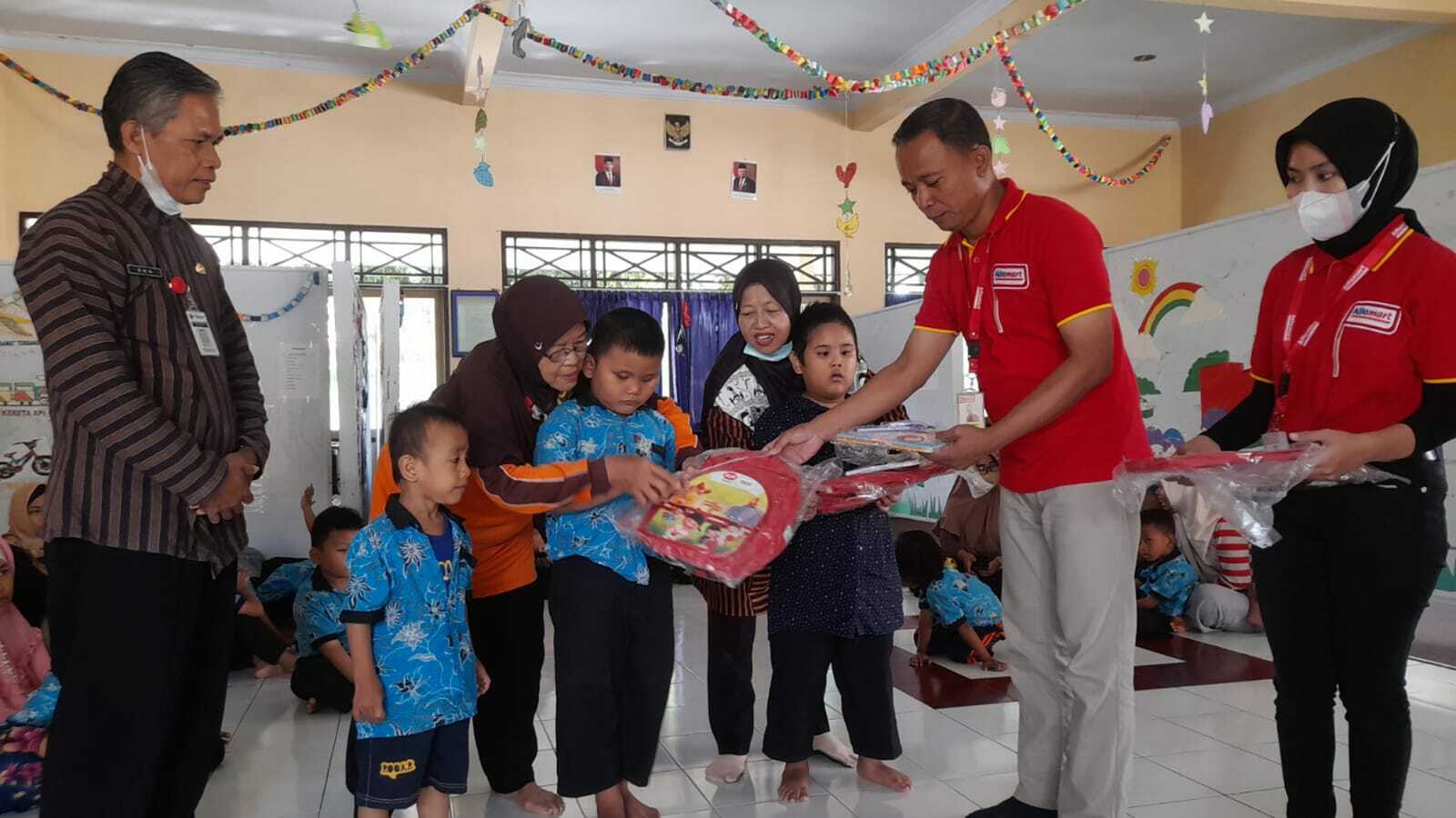 Potret anak-anak yang dapat donasi. (Dok SGM) Donasi