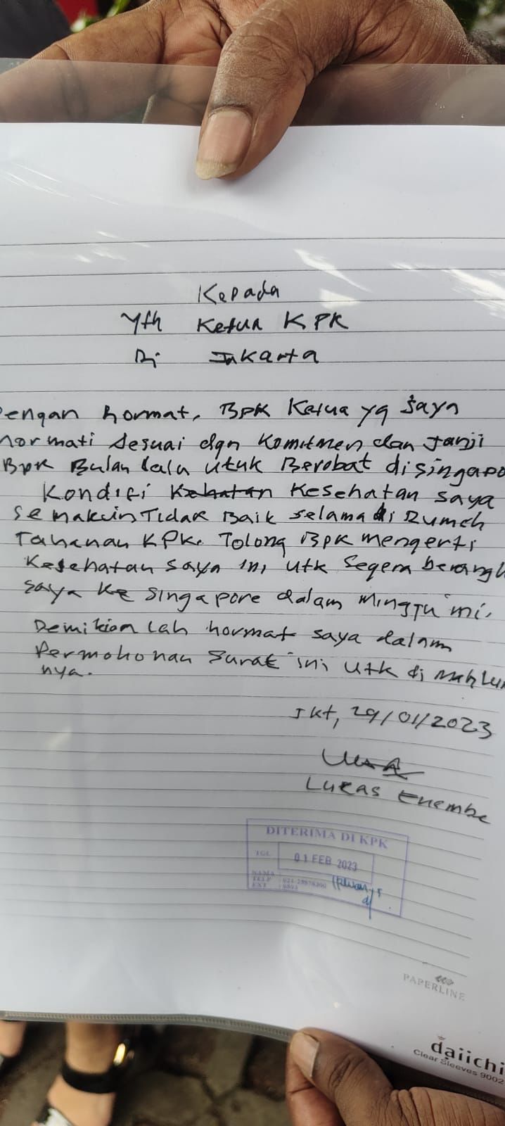 Ini Isi Surat Lukas Enembe untuk Ketua KPK Firli Bahuri  (Foto: Dokumentasi Istimewa)