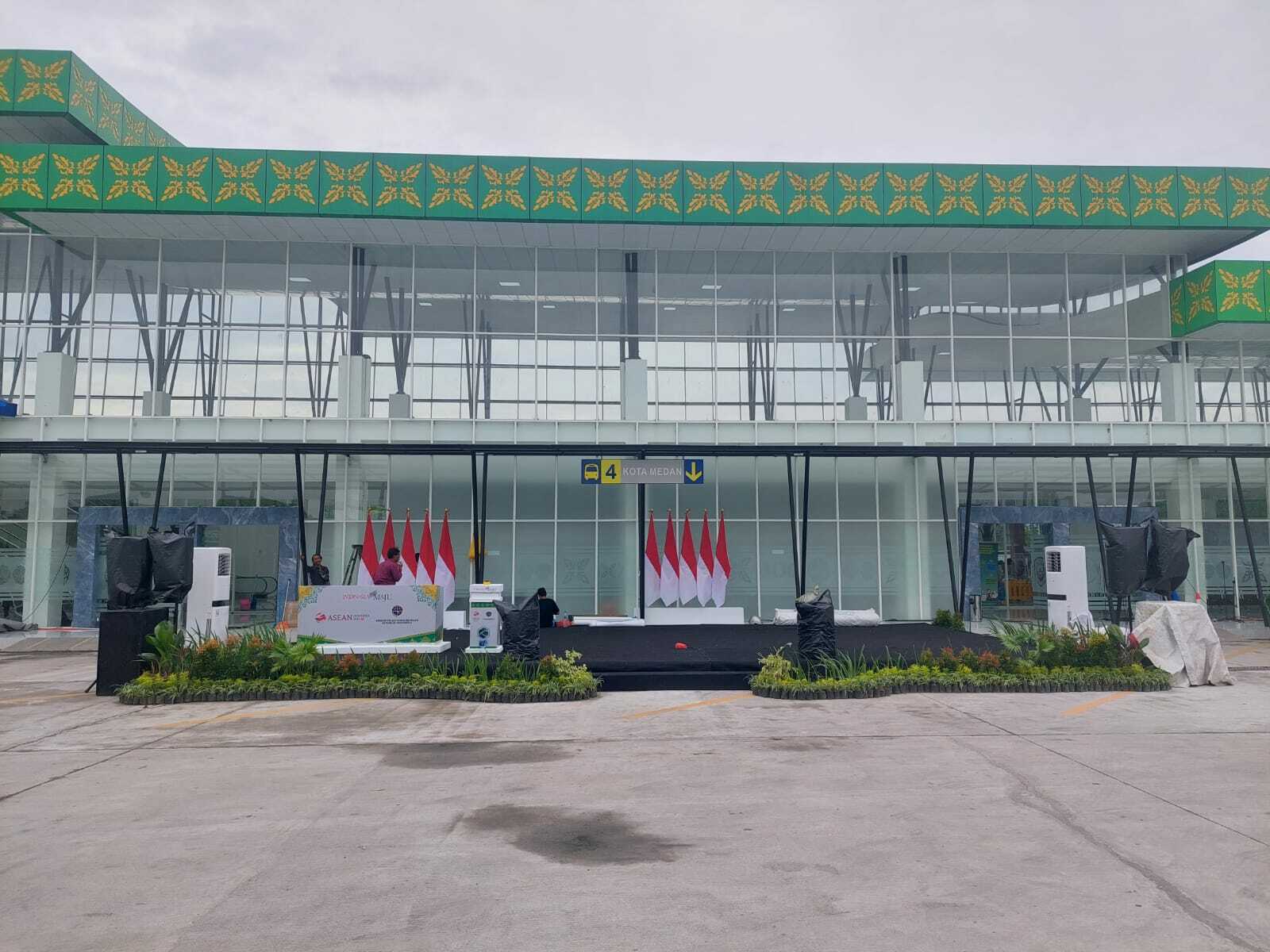 Terminal Amplas Kota Medan. (Handover)