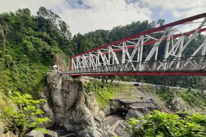 Cantiknya Jembatan Gladak Perak Usai Diresmikan Mendadak Jadi Wisata Warga Sekitar Indozone